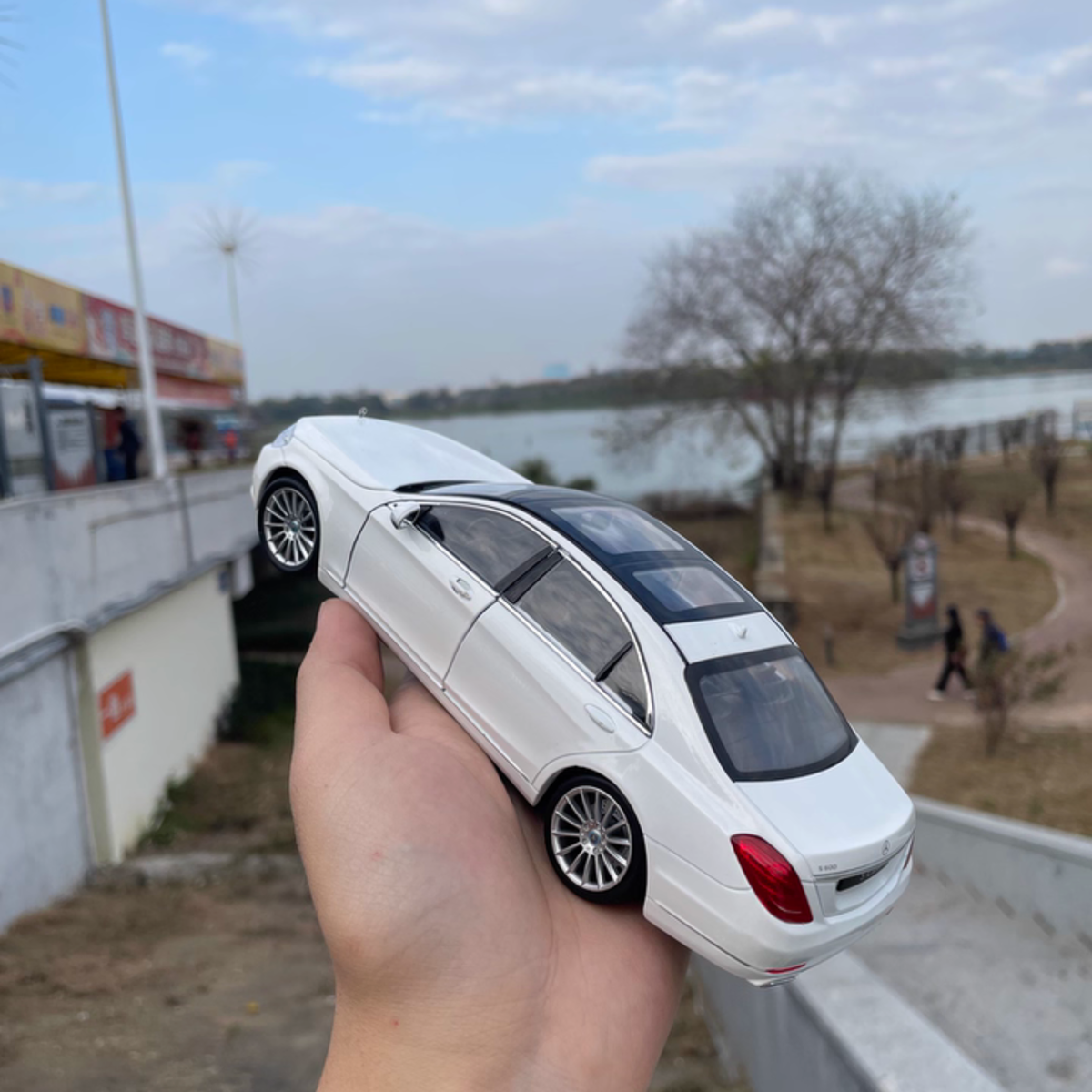 Пользовательский номерной знак 1:24 Mercedes-Benz S-Class Симуляционная модель автомобиля из сплава