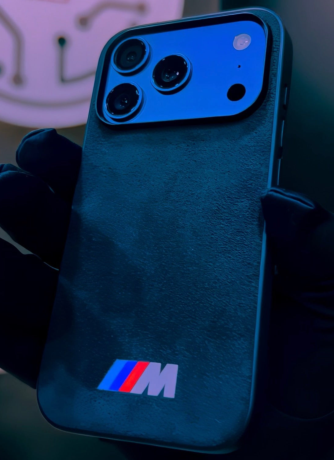غطاء ألكانتارا BMW M لموديلات آيفون