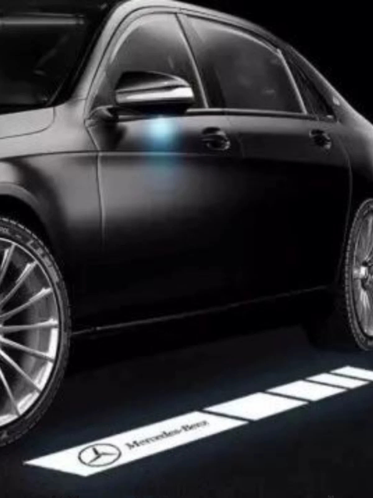 Mercedes-Benz AMG Grand Entrance Light Carpet – Side Mirror Welcome Projectors