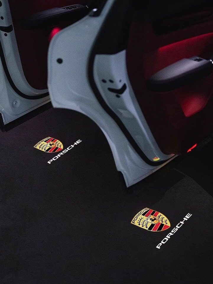 Porsche Door Welcome Lights – HD Crest Projection for Macan, Cayenne, 911, Panamera, Taycan and 718