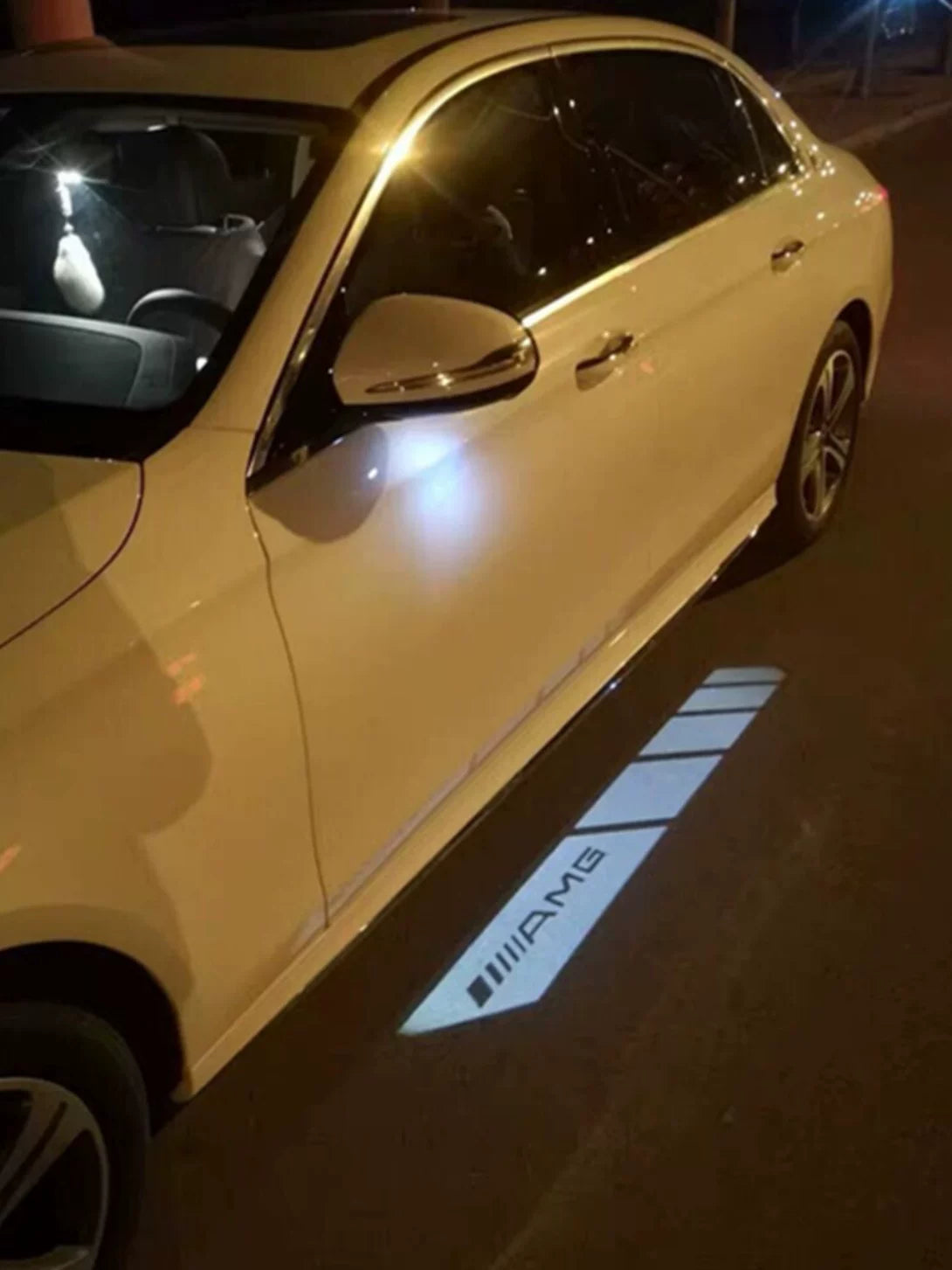 Mercedes-Benz AMG Grand Entrance Light Carpet – Side Mirror Welcome Projectors