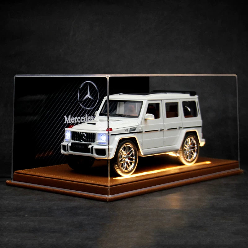 White 1:24 Mercedes-AMG G63 diecast model – LED Leather Display Case with Mercedes Backdrop