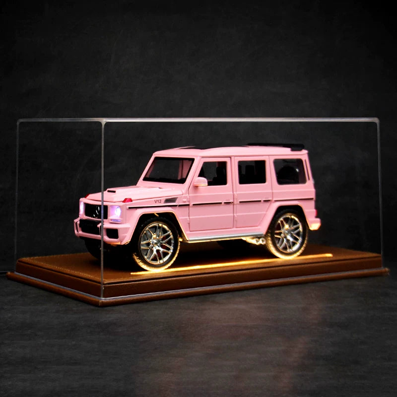 Sakura Pink 1:24 Mercedes-AMG G63 diecast model – LED Leather Display Case (Clear)