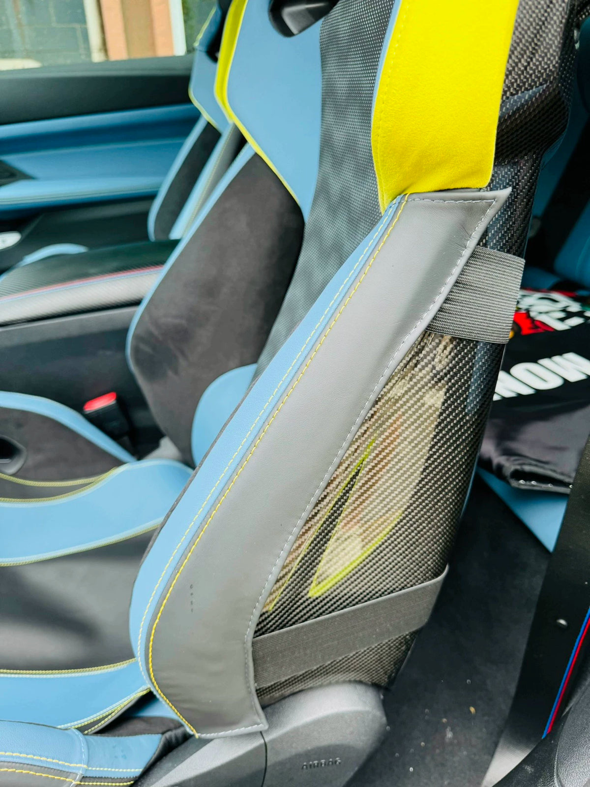 BMW G8XM2M3M4 carbon fiber bucket seat, leather side waist, side wing waist, protective sleeve embedded and hidden installation