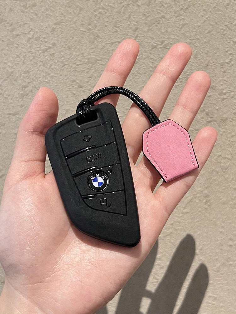 Силиконовый чехол для ключа BMW с брелоком