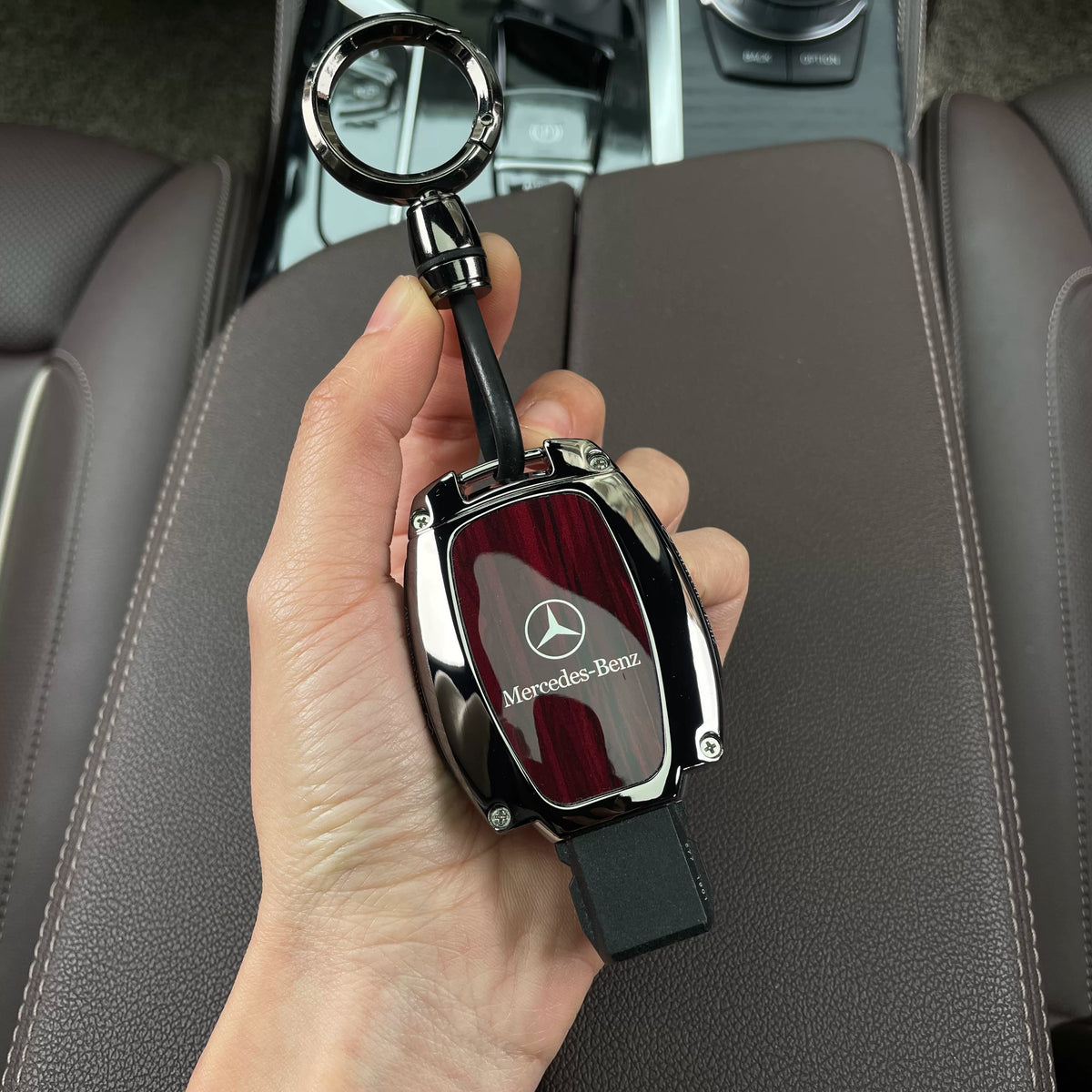 Redwood grain Mercedes-Benz key case with ring keychain