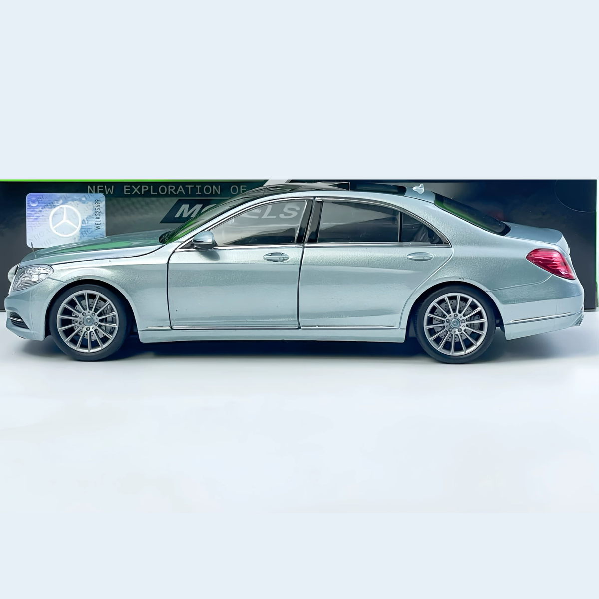 Пользовательский номерной знак 1:24 Mercedes-Benz S-Class Симуляционная модель автомобиля из сплава