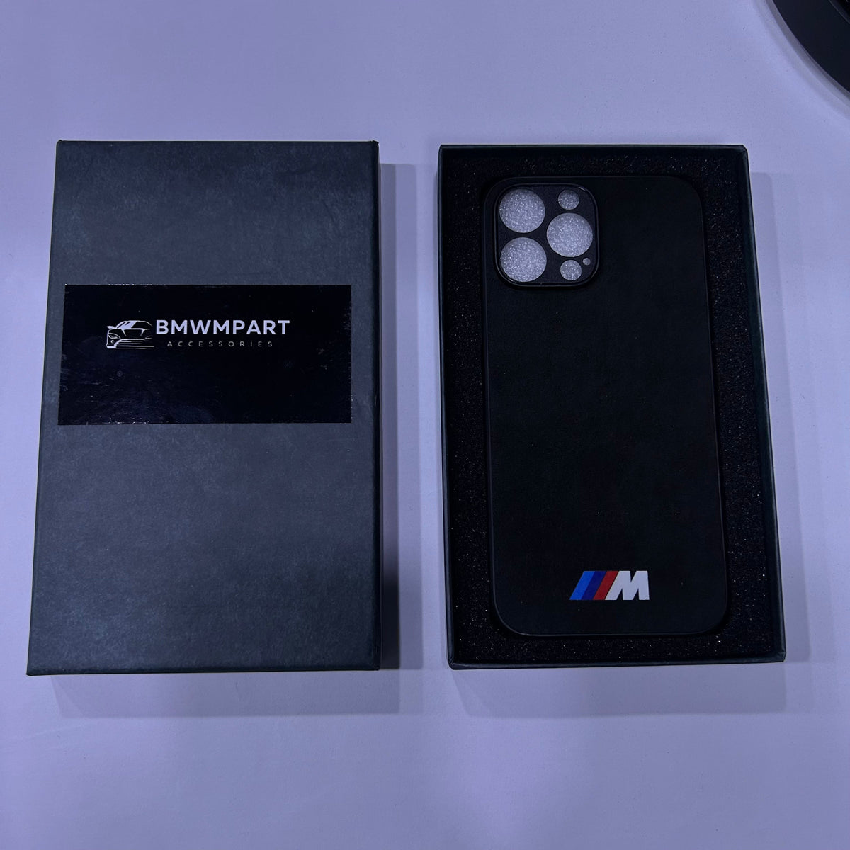 غطاء ألكانتارا BMW M لموديلات آيفون